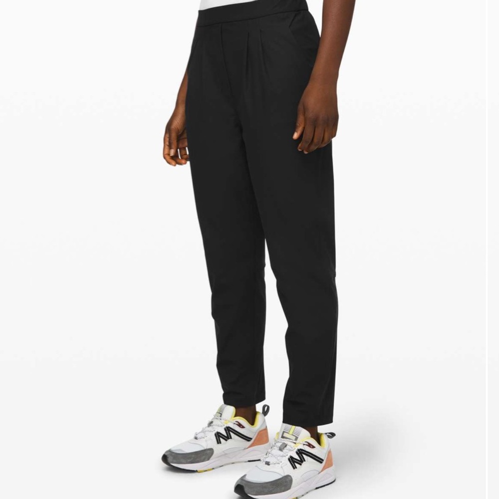 Lululemon Essential High-Rise Trouser Black